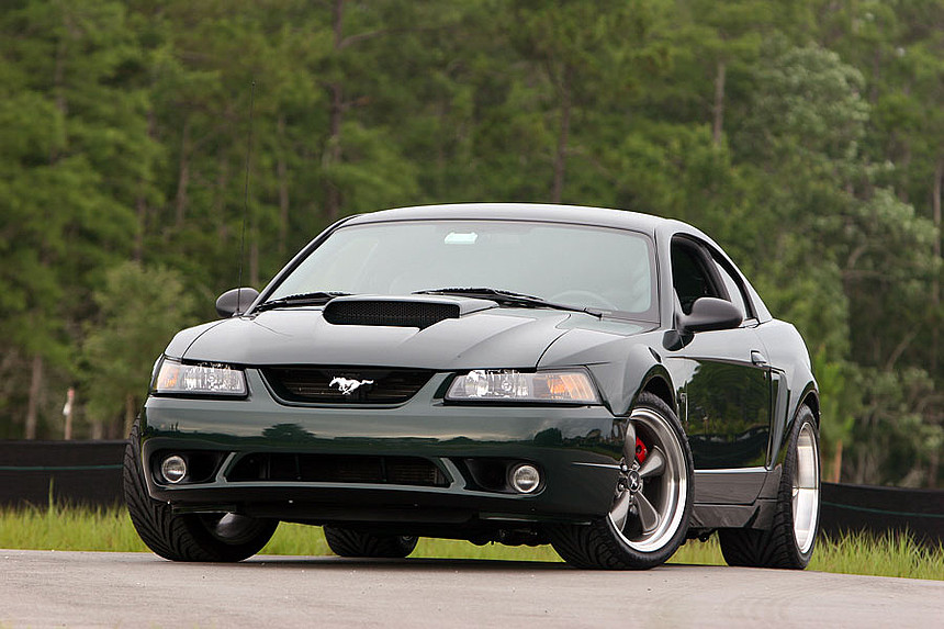 Ford Mustang 4